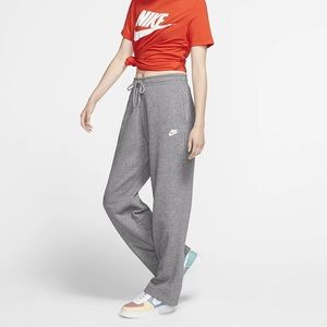 Nike Women’s Fleece Sweatpants